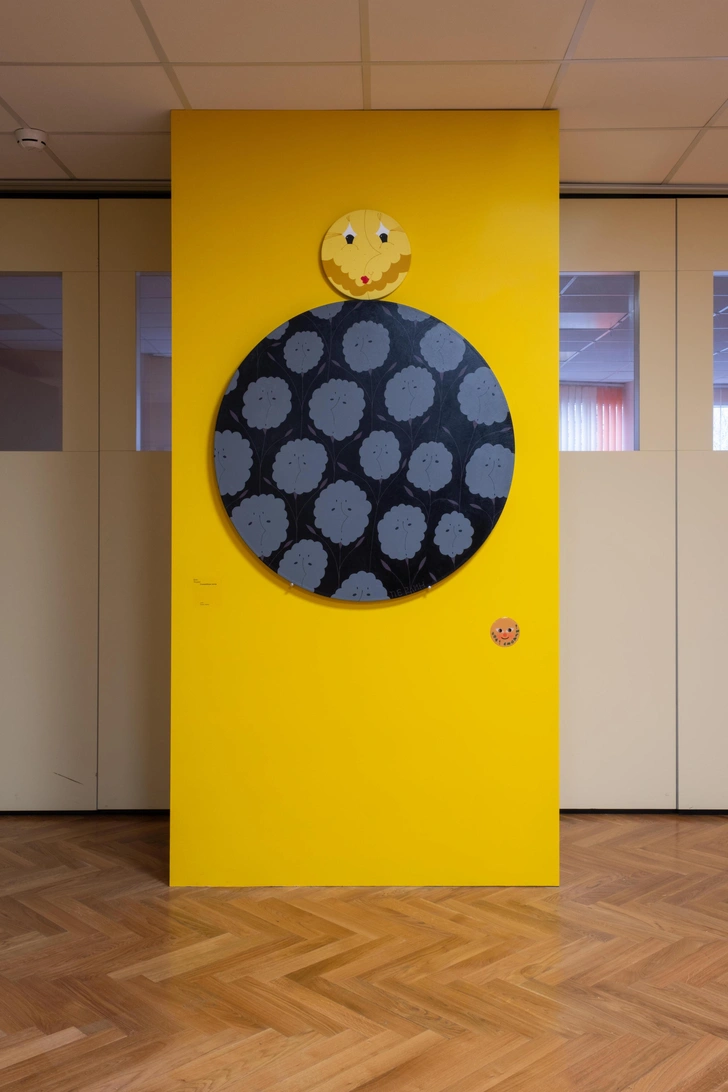 Выставка &laquo;Он в воздух бросает, и ловит он сразу&raquo;: современное искусство в московской школе