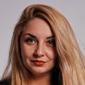 <p>Анна Михайлова</p>