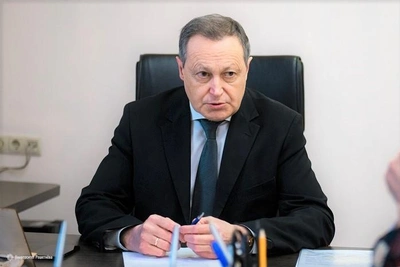 Экс-мэр Красноярска Акбулатов снова решил стать депутатом