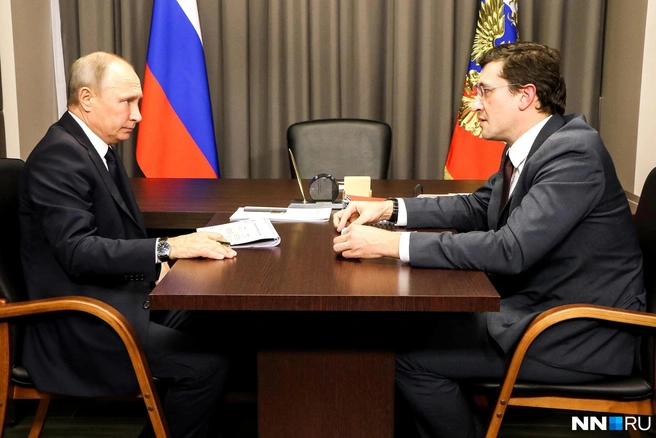 Встреча Путина и Никитина в 2021 году | Источник: Наталья Бурухина / NN.RU