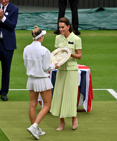 Покровительницы тенниса носят зеленый: принцесса Уэльская на финале Уимблдона-2023
