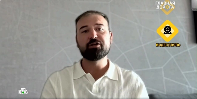 Андрей Халявин покинул Россию и не возвращается с тех пор, как в его отношении началось уголовное преследование | Источник: выпуск передачи «Главная дорога» от 5 сентября 2026 года / телеканал НТВ