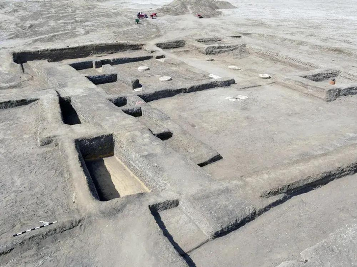 Рядом с Суэцким каналом нашли дом Тутмоса III. Здесь он отдыхал перед тем, как завоевать мир