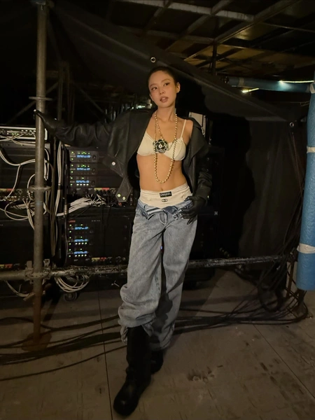 Источник: @jennierubyjane