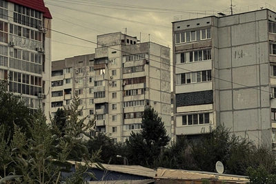Суровая эстетика Кировского района Волгограда: 15 фото