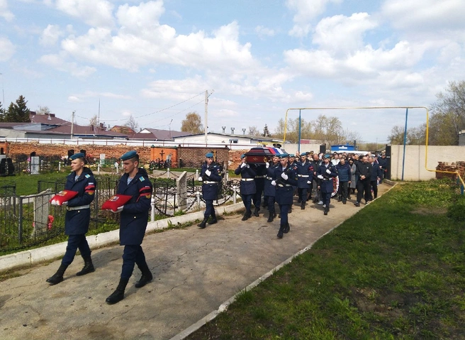 В Скопине похоронили военнослужащего, погибшего на Украине | ya62.ru