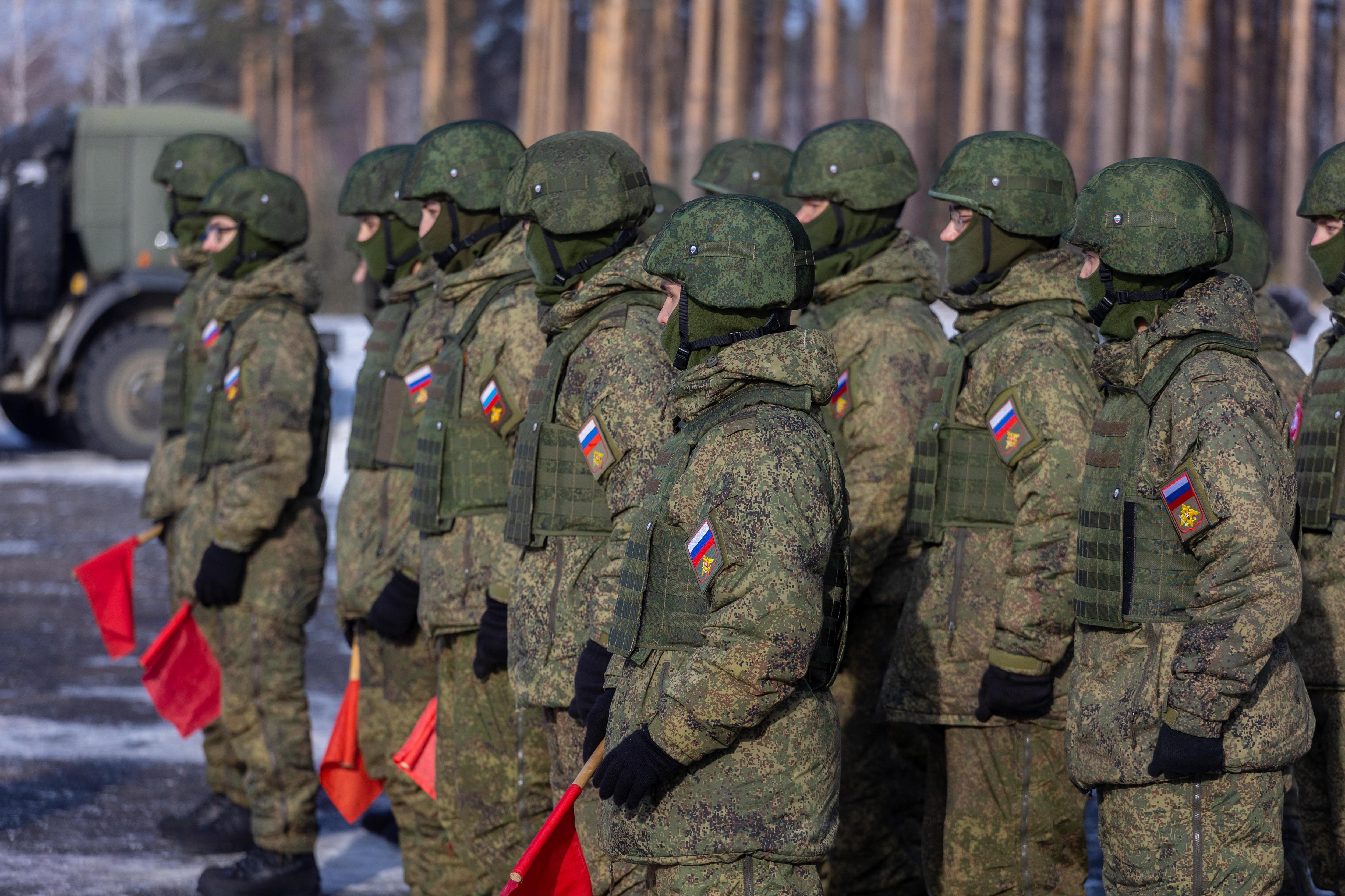 В феврале мужчин продолжат призывать на военные сборы: кого это коснется в Архангельской области