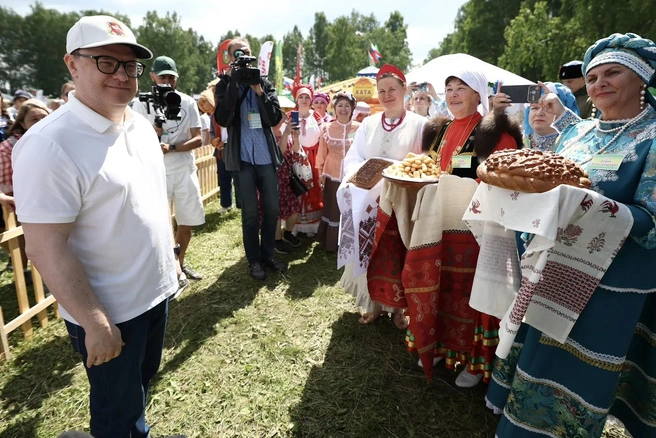 В Челябинской области отметили юбилейный 70-й Сабантуй | Источник: gubernator74.ru