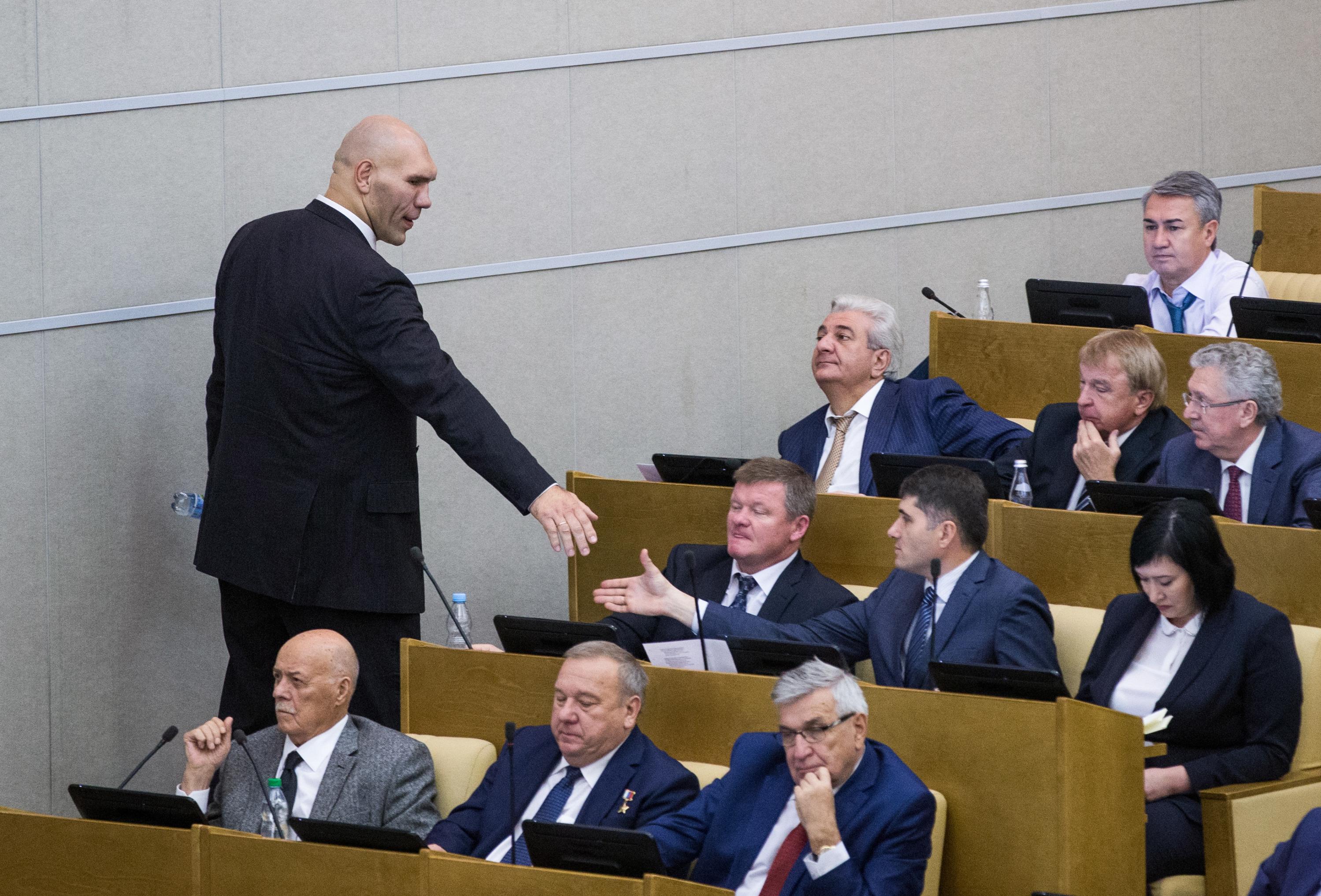 Известные люди в Госдуме: кто из звезд является депутатом Государственной  думы - 11 июня 2021 - 59.ру