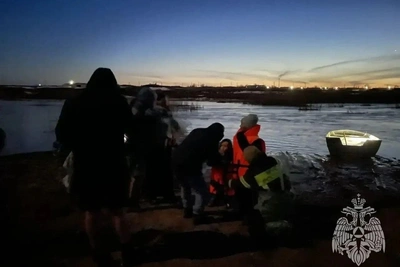 10 человек спасены от разлива реки в Оренбургской области