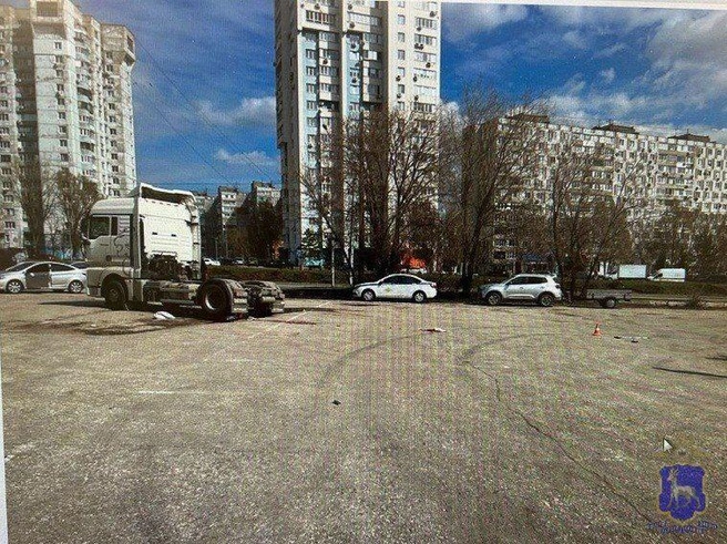 Большегруз двигался по парковке | Источник: ГУ МВД России по Самарской области