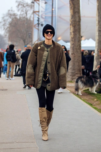 Флисовые толстовки: где искать и как носить новый тренд из спортивного гардероба