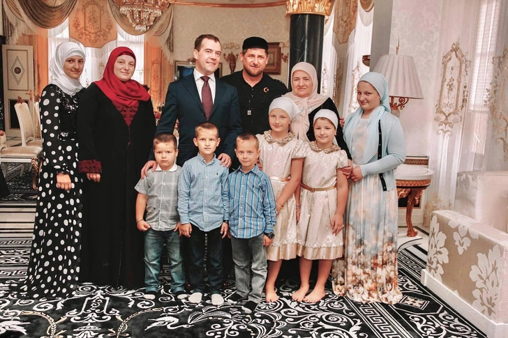 У Рамзана Ахматовича большая семья