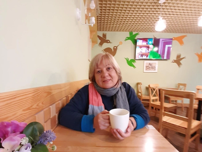 Женщина работала в детском саду, пока не попала под сокращение. Сейчас она помогает дочери воспитывать внуков | Источник: личный архив