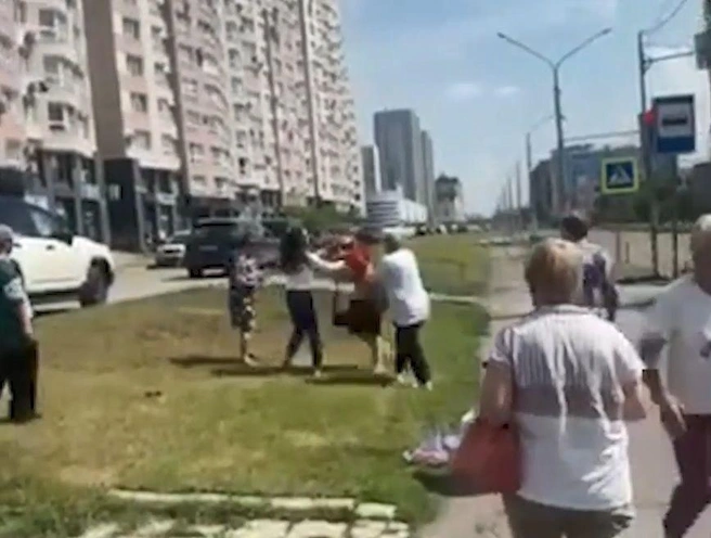 Юная новокузнечанка арестована за избиение пенсионерки | Источник: www.city-n.ru