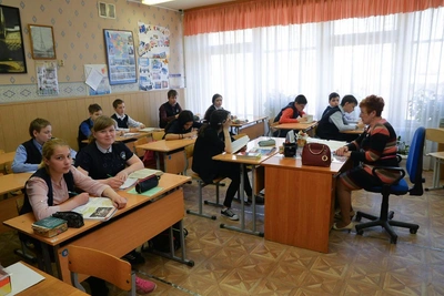 Режим работы школ и детсадов Кургана 28 апреля