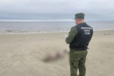 В Белом море перевернулась лодка с рыбаками