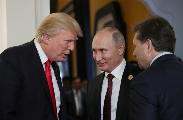 Дональд Трамп и Владимир Путин  | www.starhit.ru