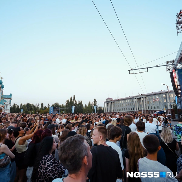 Яблоку негде упасть | Источник: Кирилл Башинский / NGS55.RU