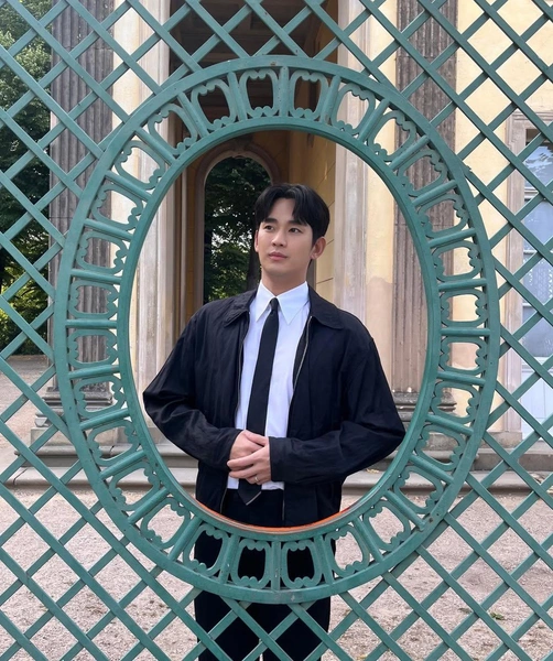 Источник: @soohyun_k216