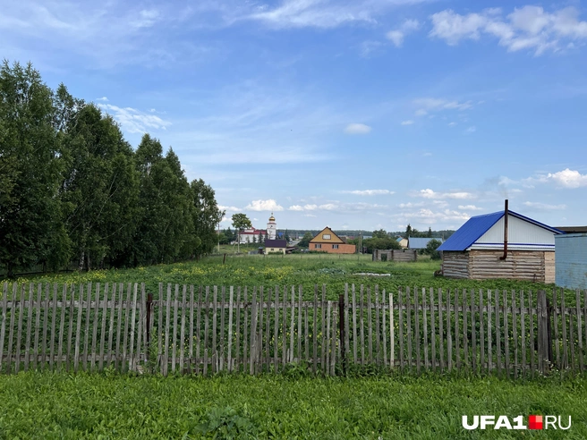 Вид на церковь в Надеждино | Источник: Андрей Бирюков / UFA1.RU