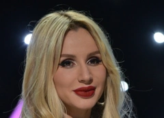 Светлана Лобода показала «голые» снимки во время концерта