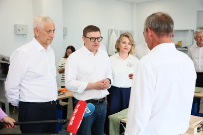Текслер проверил готовность школы в Димитрова