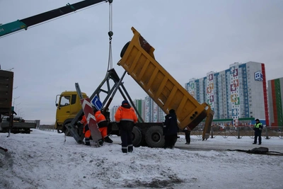 ДТП на кольце Пермякова: самосвал снес опору