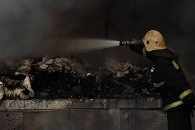 Здание супермаркета «Светофор» в Краснодаре уничтожено пожаром