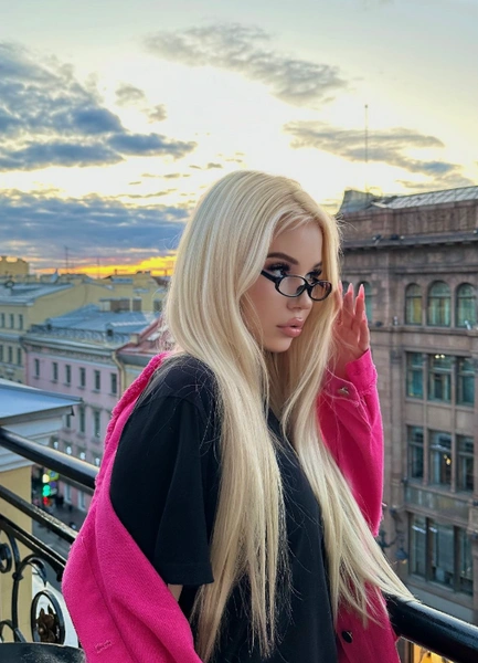 Александра Мерцалова | www.starhit.ru
