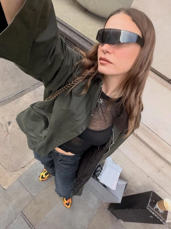 Серенай часто примеряет смелые образы | Источник: serenayss / Instagram (экстремистская организация, деятельность запрещена на территории РФ)
