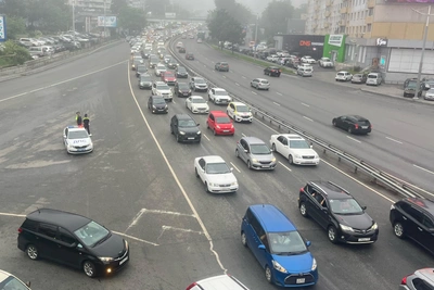 Пробки во Владивостоке: ДТП и ремонт дорог остановили движение
