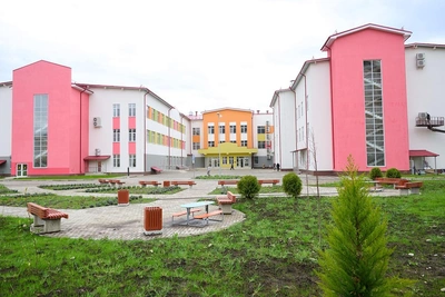 В Сочи открыли новую школу-гигант на 1100 учеников