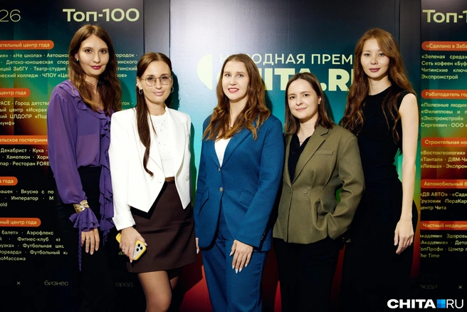 Концентрация красавиц на одном фото зашкаливает! Alarm! | Источник: Татьяна Останкова