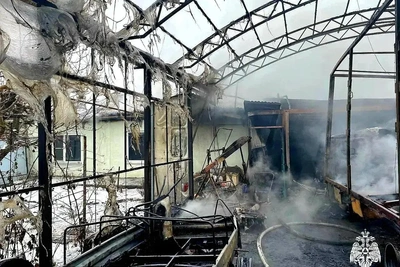 В Михайловске пожар охватил 200 квадратных метров