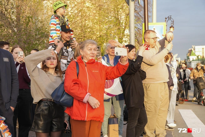 Как кажется, люди остались довольны  | Источник: Александр Петровский / 72.RU 