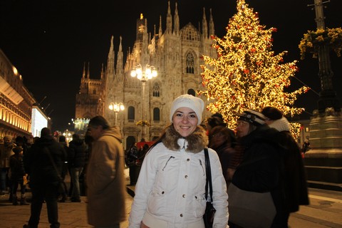 Светлана на площади  Duomo di Milano (Кафедральный собор в Милане)