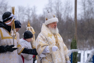 Митрополит Дмитрий освятил крещенскую воду в Тюмени