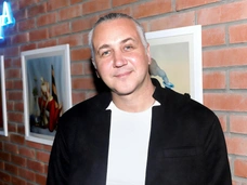 Разрыв с Надей Ручкой, два развода, смерть Нерушенко и Айзеншписа. Что пережил солист «Динамита» Илья Зудин