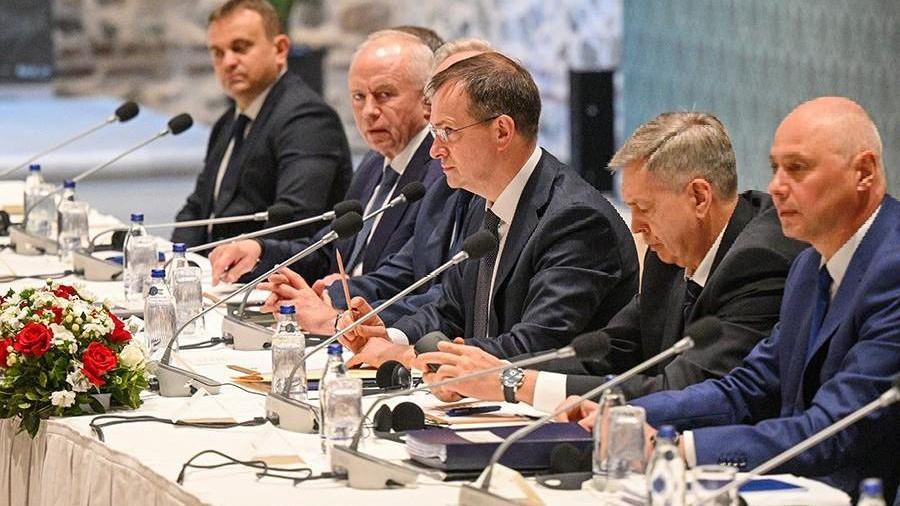 Делегации России и Украины ушли со встречи — почему