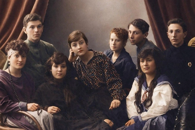Ну что за красавицы и красавцы! | Источник: фотофонд Самарского госархива социально-политической истории