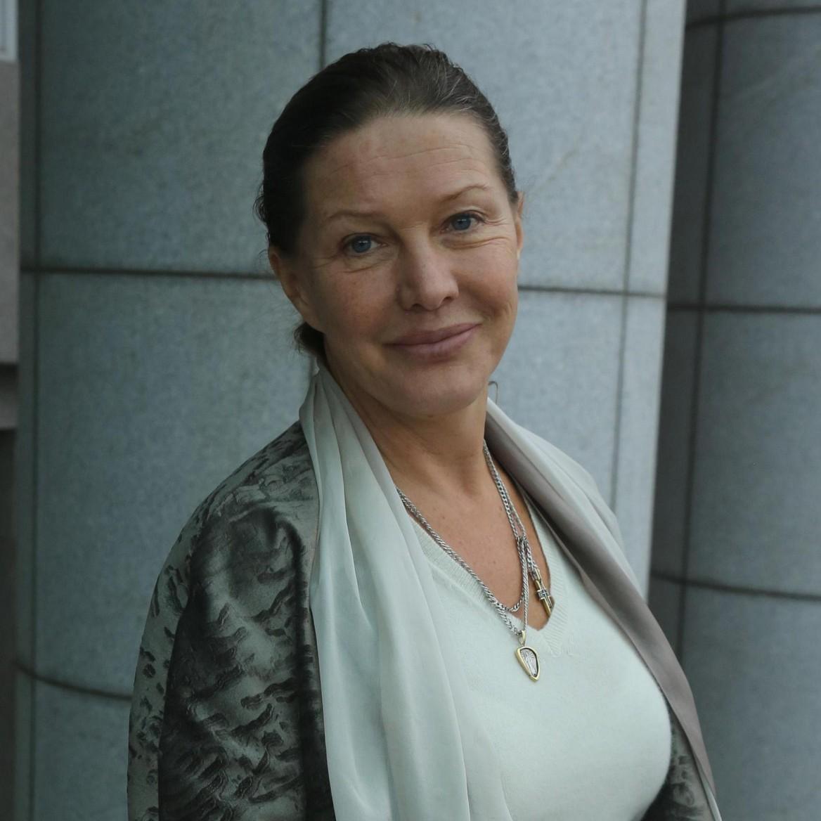 Елена Проклова получила предложение руки и сердца в студии Первого канала — видео