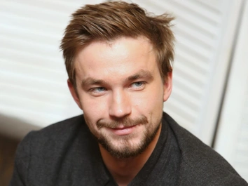 Александр Петров без ума от любви к жене: «Как семейная жизнь? Чистый кайф! В голове многое меняется»
