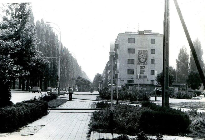 Перекресток улиц Артельной (Димитрова) и Карла Либкнехта (Ставропольской), 1978 год | Источник: Андрей Восток / pastvu.com