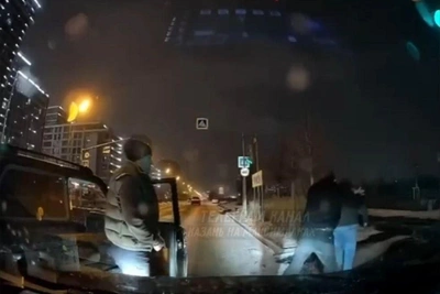 В Казани избили водителя, пытавшегося обогнать другую машину
