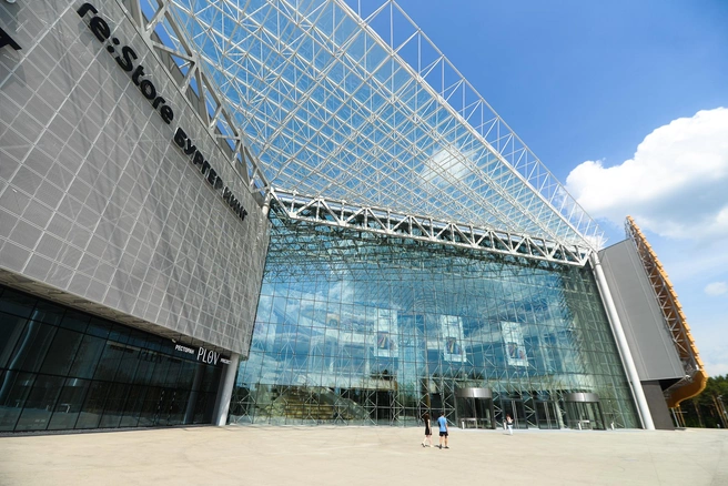 VEER mall — один из самых обсуждаемых объектов не только Уралмаша, но и всего города | Источник: Максим Воробьев