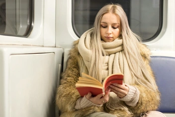 Топ-5 самых популярных книг весны у читателей Psychologies.ru