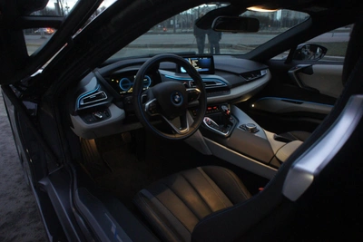 Зауралец потерял 5,6 млн рублей при покупке BMW