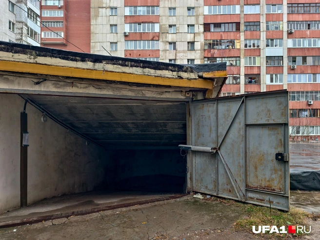 Подземный гараж открыт настежь | Источник: Булат Салихов / UFA1.RU