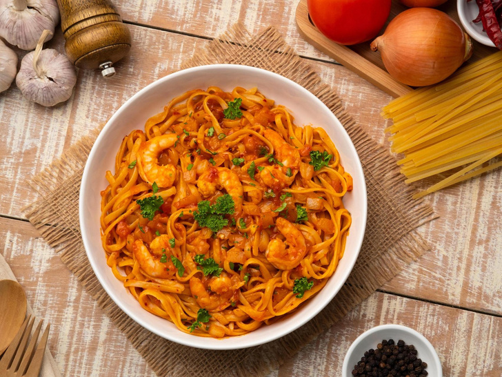 Макароны с креветками в чесночно-сливочном соусе рецепт – Итальянская кухня: Паста и пицца. «Еда»